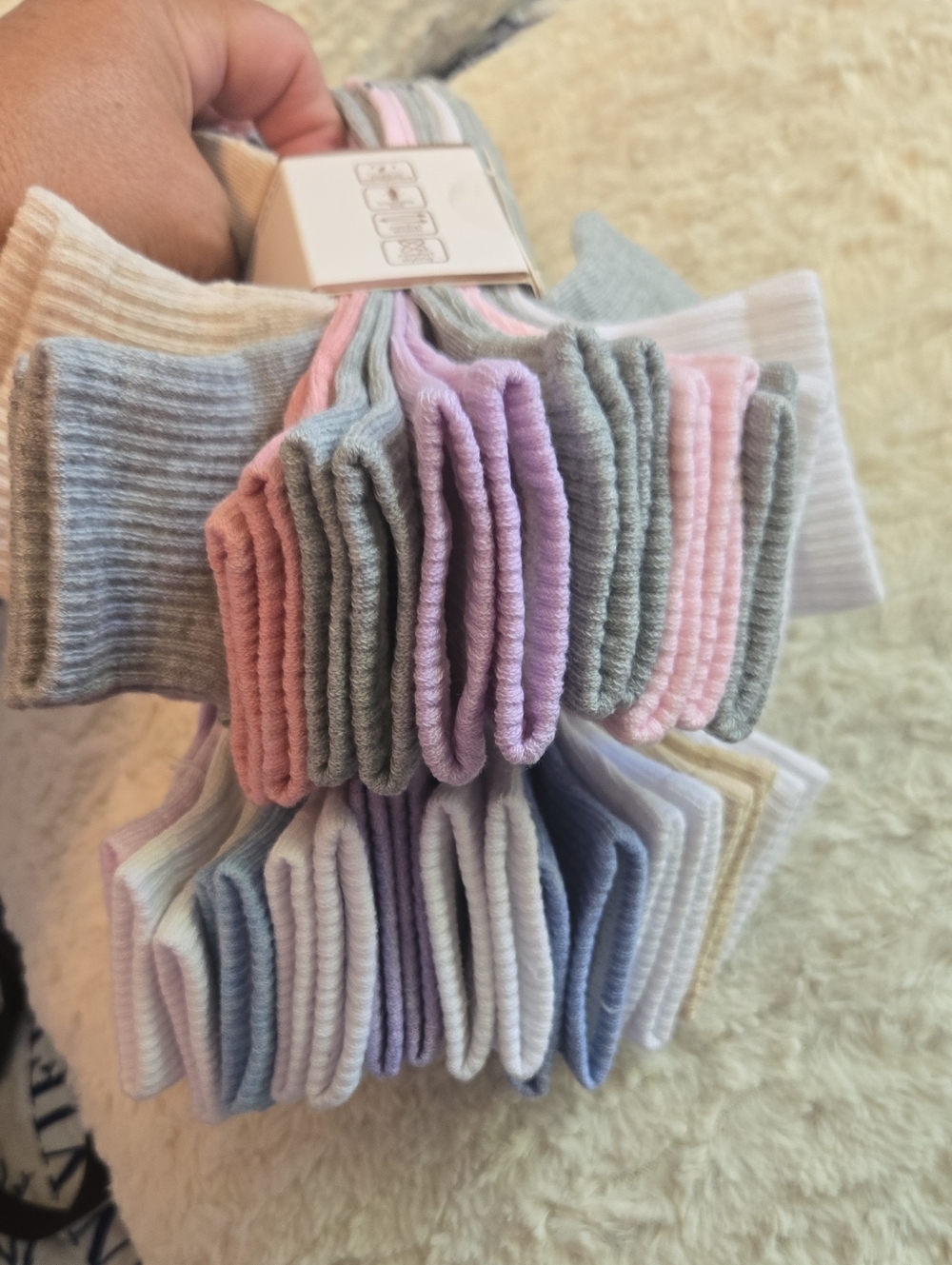 U.S. Polo Assn. Women's Pastel Crew Socks - Pack of 20 - Picture 4 of 5